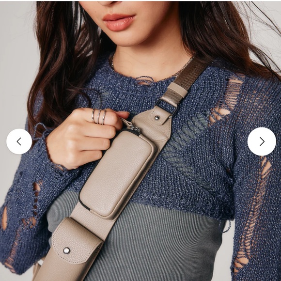 Stylish Tan Bandolier Bag - Picture 3 of 9